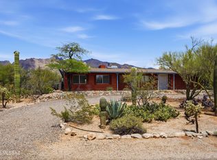 2235 E Camino El Ganado, Tucson, AZ 85718