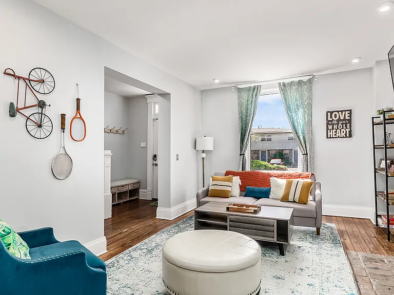 880 Harrison Ave — Photo 12