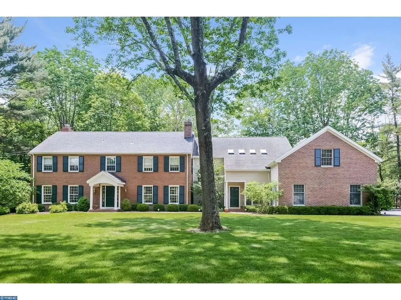 230 Brookstone Dr photo 1