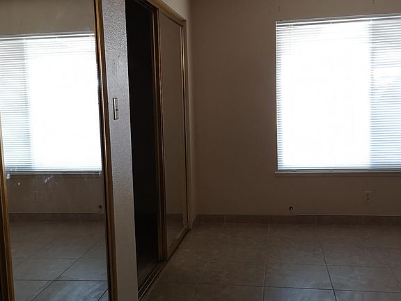 3rd image of 4500 Via San Marco