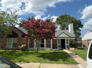 737 Denmark Dr, Mesquite, TX 75149