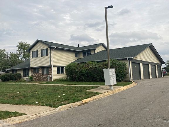 2nd image of 13F Fernwood Dr
