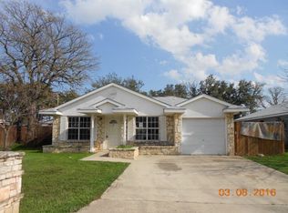 409 Goss St, Kerrville, TX 78028