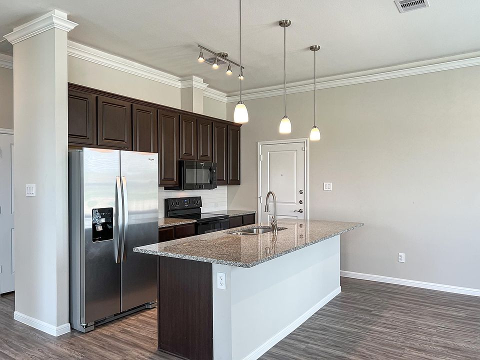 1st image of 3227 Walden Breeze Ct
