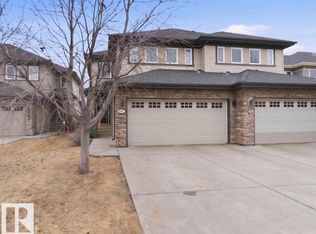 2037 69a St SW, Edmonton, AB T6X 0S5