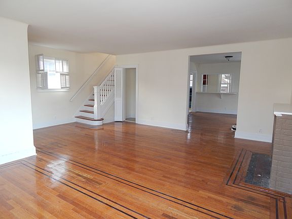 3rd image of 137-51 228th Street