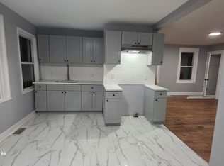 121 Thompson St Unit 1, New Haven, CT 06511