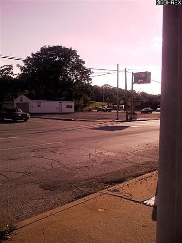 1st image of 901 Mahoning Ave