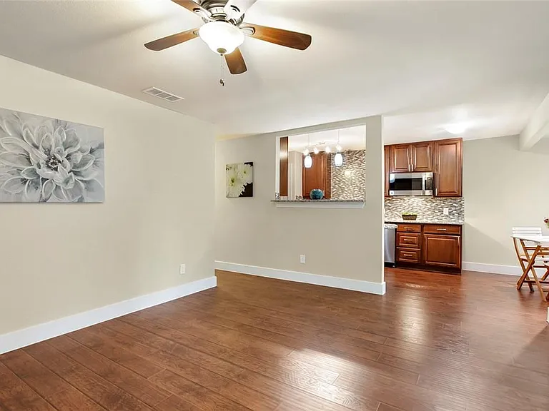 6101 Harwin Ln — Photo 4