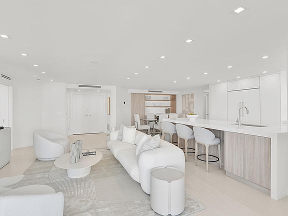 4th image of 550 S Ocean Boulevard #1001