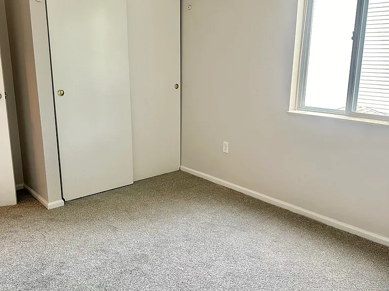 351 Chadwick Pl — Photo 6