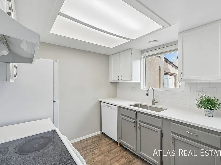 3027 Starlight Cir — Photo 15