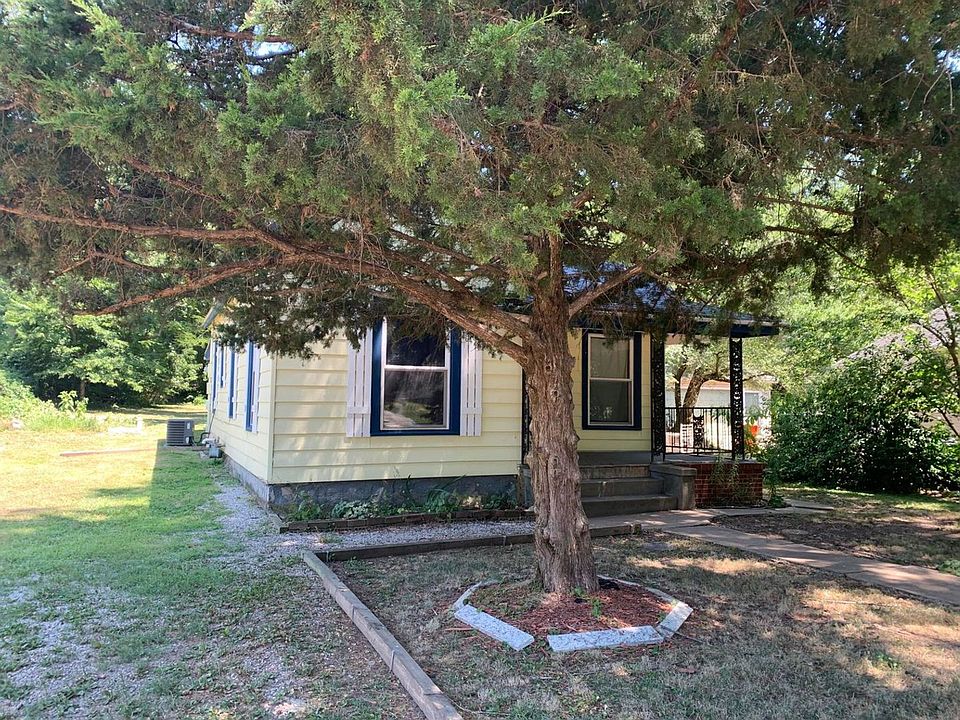 1st image of 1444 N Sherman Ave