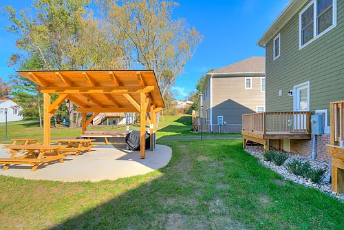 213 Uptown Trl Photo 1