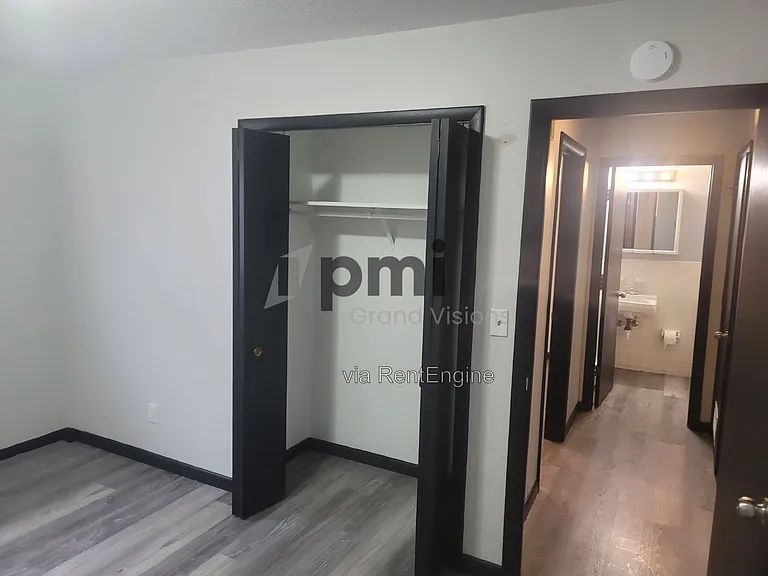 1301 Mitchem Dr #1 — Photo 10