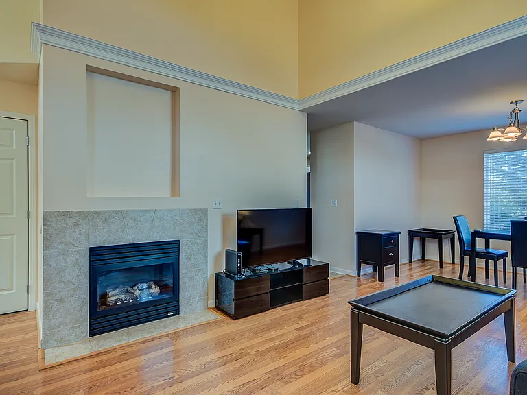 1182 NW Redwing Dr — Photo 7