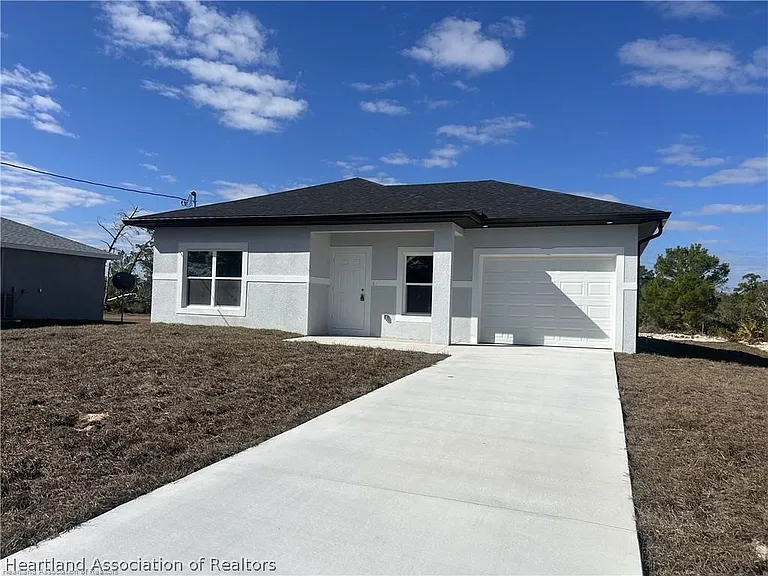 3102 Gavin Ave — Photo 2