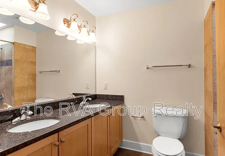 110 W Marshall St #27 — Photo 23