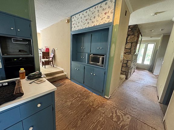 5th image of 3106 Brookside Dr