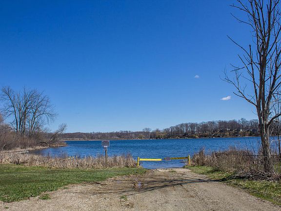 4th image of 6529 Oakwood Dr