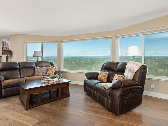 4th image of 7941 Crystal Blvd