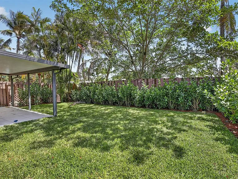 4404 Treasure Cove Dr — Photo 12