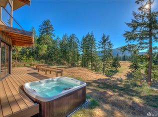 204 Fairway Ln, Eastsound, WA 98245