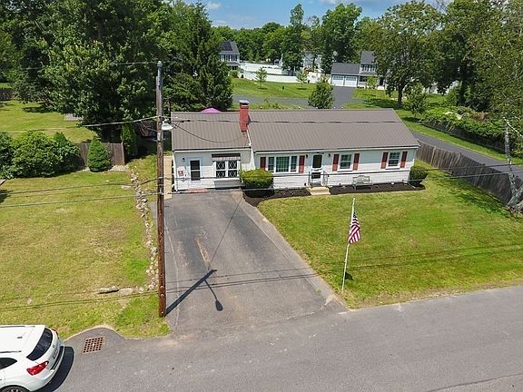 5th image of 81 Dorsey St