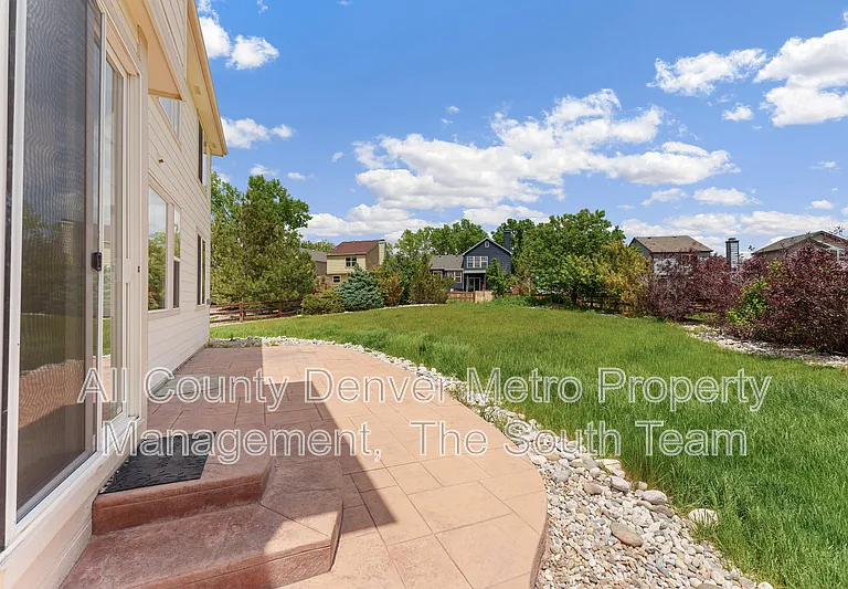 7680 Elk Ct — Photo 32