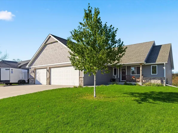 814 Hickory St NE, Lonsdale, MN 55046