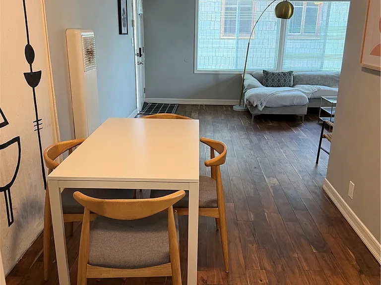 2244 W Adams Blvd #6 — Photo 5