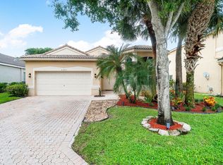 4885 NW 58th Pl, Pompano Beach, FL 33073