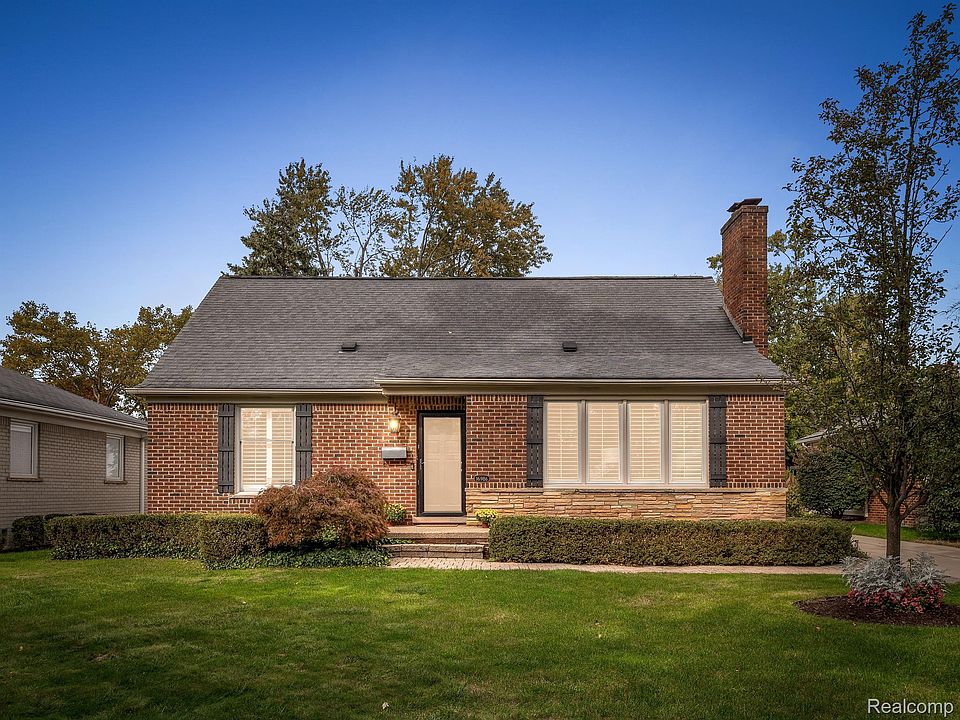 1st image of 16986 Locherbie Ave
