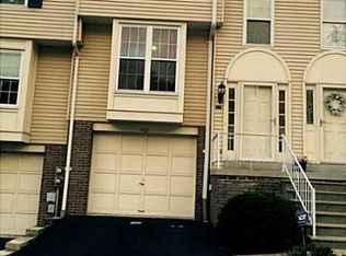 462 Shadywood Dr, Pittsburgh, PA 15235