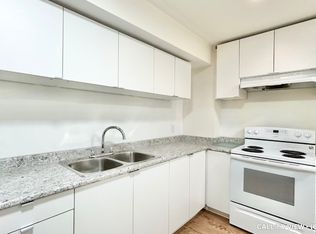 13 Lillian Cres #2, Brampton, ON L6R3P9