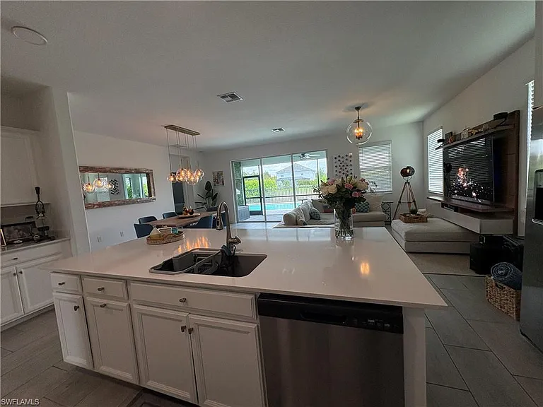 2458 Orchard St — Photo 13