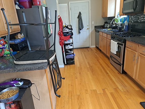 5th image of 2314 W Rosemont Ave APT 3