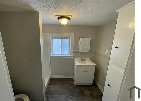 1322 Brownell Ave — Photo 7
