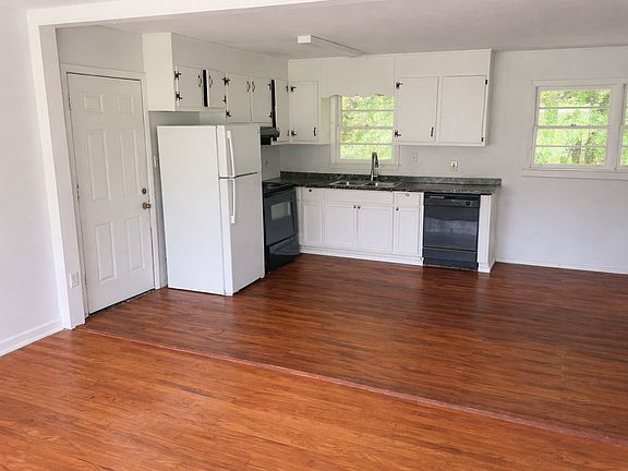 2nd image of 683 Rothell Rd