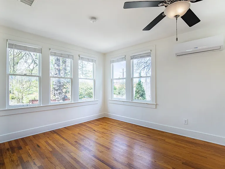 415 N Winnetka Ave — Photo 18