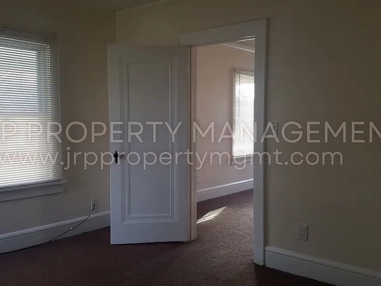 412 N West Ave #2 — Photo 15