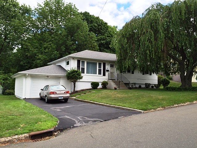 16 Beatrice Dr West Haven CT 06516 Zillow