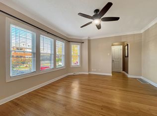 5733 W Melrose St #1, Chicago, IL 60634