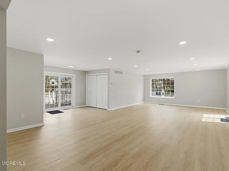821 Bunnell St — Photo 9