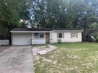 4655 Poinciana Dr, Pensacola, FL 32526