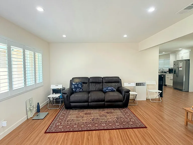 7622 Oxbow Ln — Photo 3