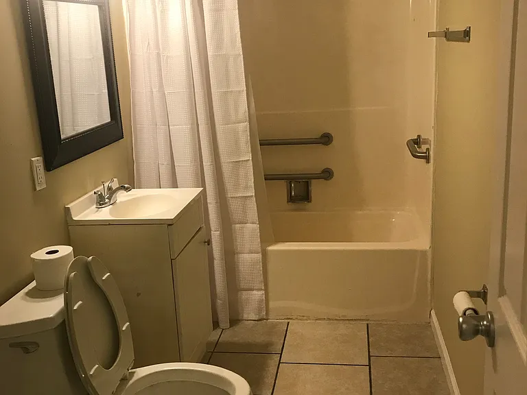 6405 Garrett Rd — Photo 5