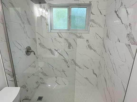 3rd image of 1650 NE 56th St #2