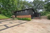 01-Stylish midmod home