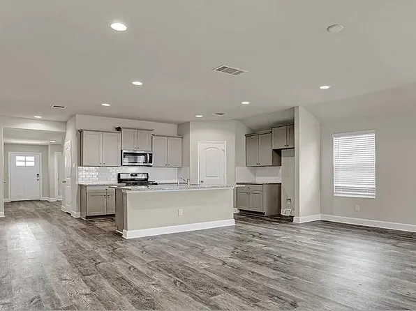 236 Bethpage Dr, San Marcos, TX 78666